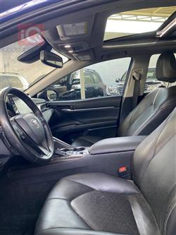 تۆیۆتا کامری